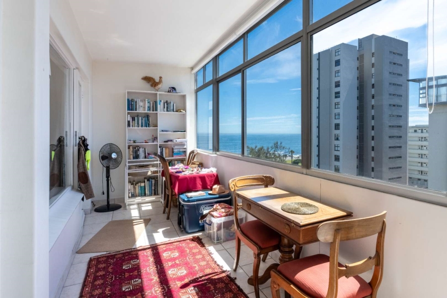 2 Bedroom Property for Sale in Sea Point Western Cape